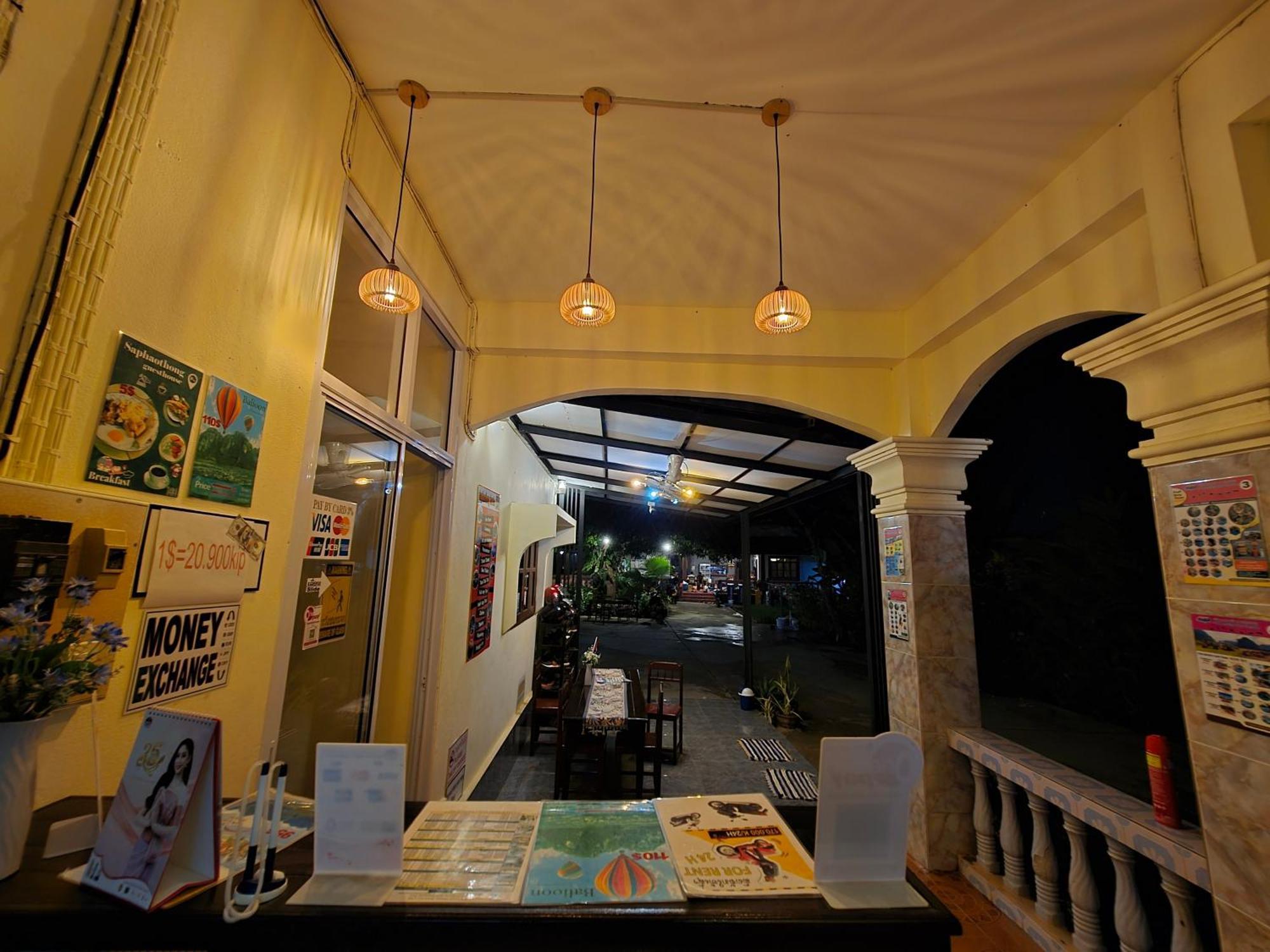 Saphaothong Guesthouse Vang Vieng Exterior foto